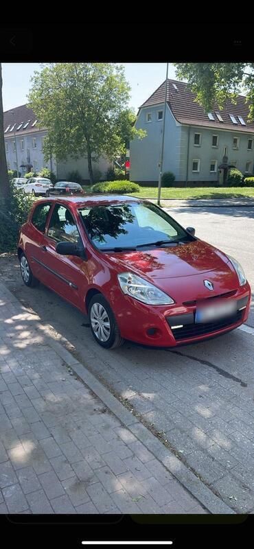 Rot Gebraucht 2012 Renault Clio GrandTour Kombi | 2.999 € - Bild 1/4