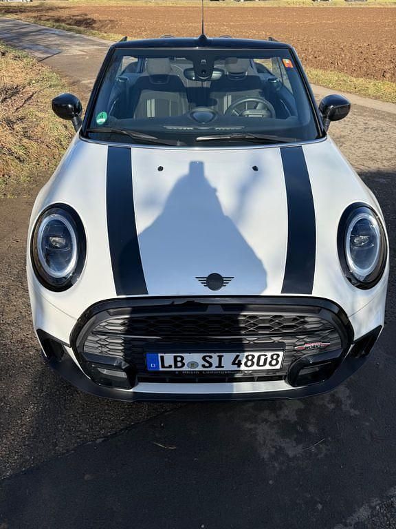 Gebraucht Mini Cooper 136 PS (100 kW) 2023 Weiß Kleinwagen