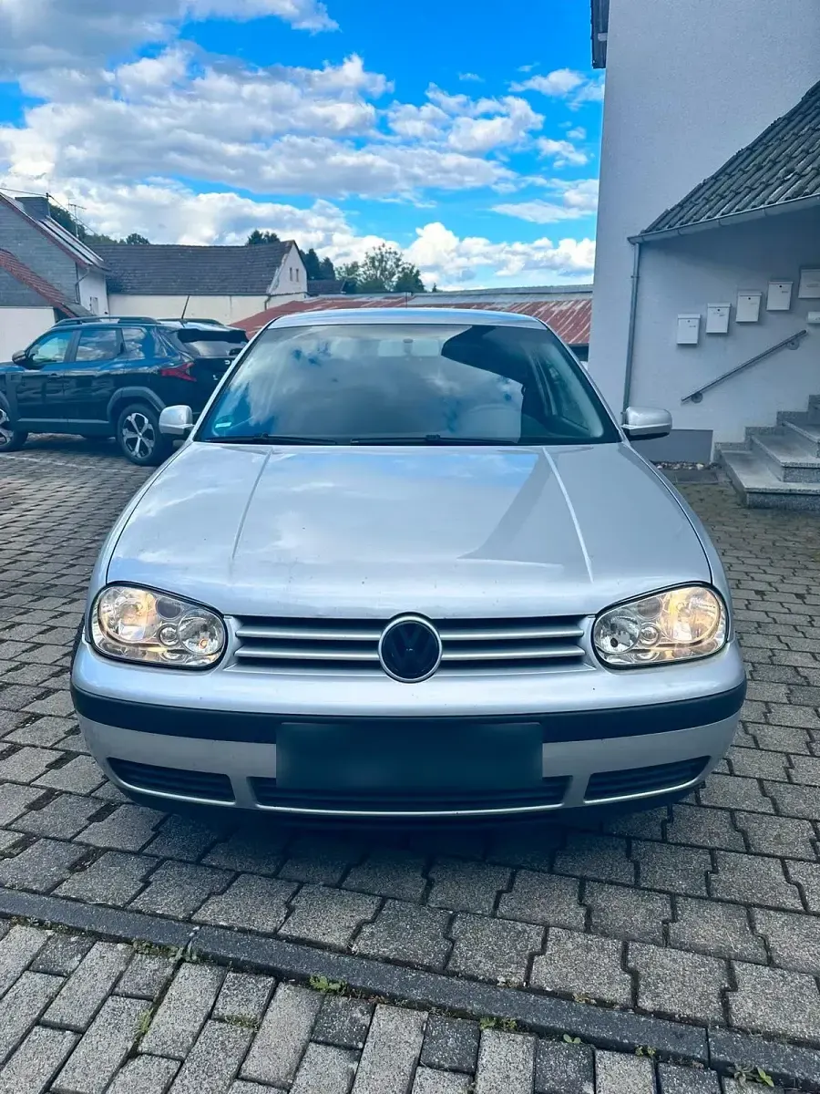 Gebraucht VW Golf IV 75 PS (55 kW) 2003 Silber Kleinwagen