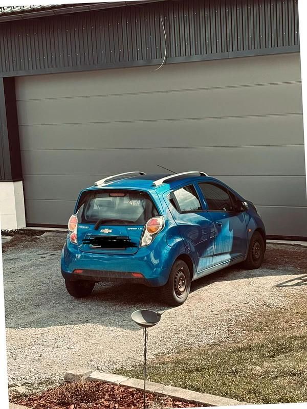 Gebraucht Chevrolet Spark 66 PS (48 kW) 2010 Blau Kleinwagen