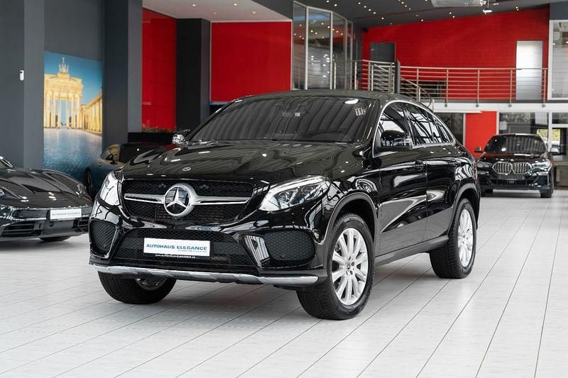 Obsidianschwarz metalliclack Gebraucht 2019 Mercedes GLE350 AMG line SUV | 49.980 € (Fairer Preis) - Bild 1/4