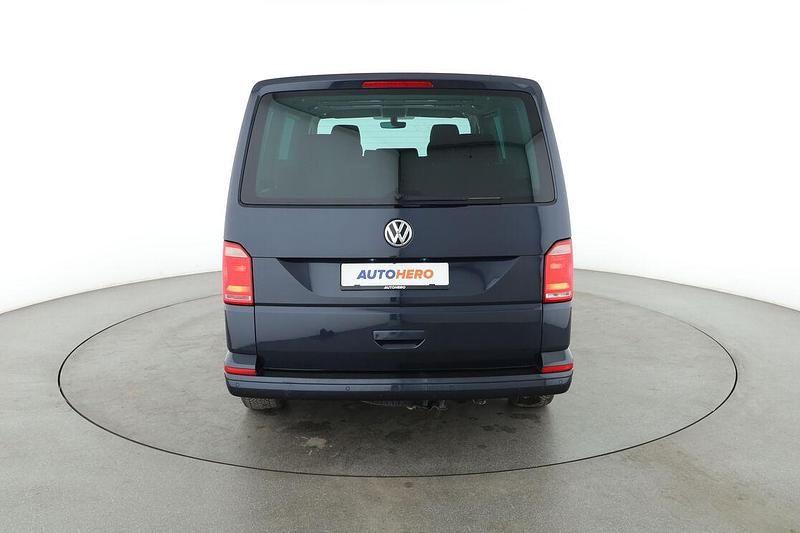 Gebraucht VW Multivan Comfortline 2017 Blau Van