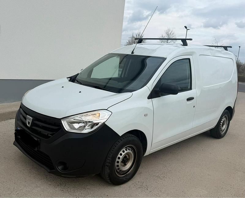 Gebraucht Dacia Dokker 102 PS (75 kW) 2016 Weiß Van / Kleinbus