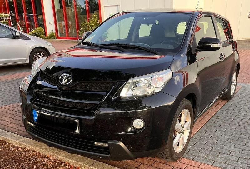 Schwarz Gebraucht 2009 Toyota Urban Cruiser SUV | 8.500 € (Teuer) - Bild 1/4