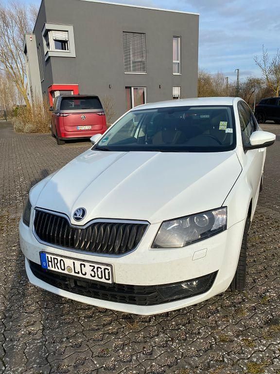 Second-hand Skoda Octavia Style 110 CP (80 kW) 2016 Alb Hatchback
