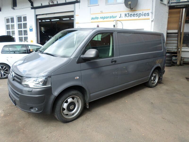 Gebraucht VW T5 179 PS (131 kW) 2014 Grau Van