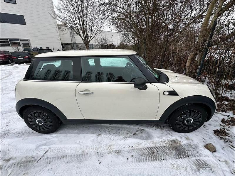 Gebraucht Mini ONE 75 PS (55 kW) 2010 Weiß Kleinwagen