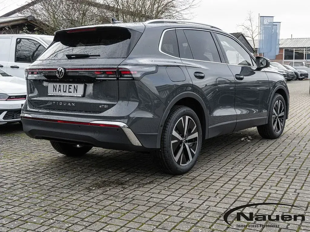 Neu VW Tiguan Elegance 150 PS (110 kW) 2026 Grau SUV