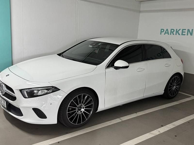 Weiß Gebraucht 2019 Mercedes A200 Limousine | 22.900 € (Teuer) - Bild 1/2