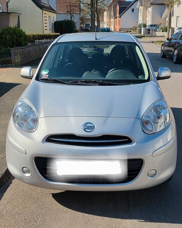 Gebraucht Nissan Micra Acenta 80 PS (58 kW) 2011 Silber Kleinwagen