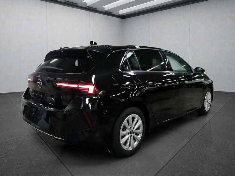 Gebraucht Opel Astra 131 PS (96 kW) 2023 Schwarz Limousine