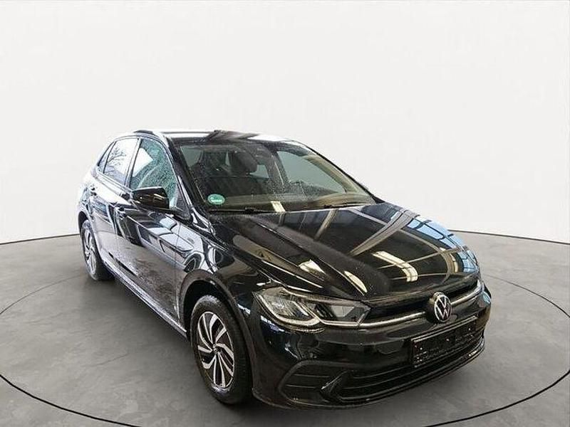 Gebraucht VW Polo Life 110 PS (80 kW) 2023 Schwarz Kleinwagen