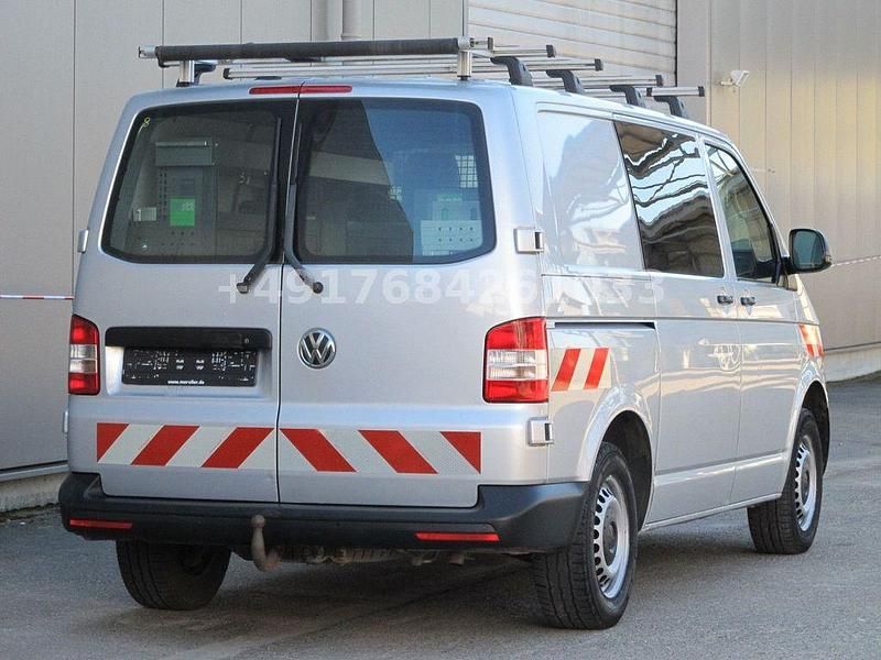 Gebraucht VW Transporter 140 PS (102 kW) 2014 Reflexsilber Van