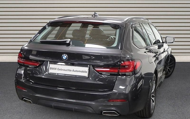 Gebraucht BMW 540 Shadowline 333 PS (244 kW) 2023 Grau Kombi