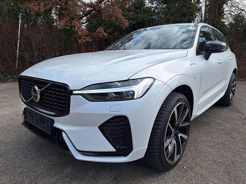Gebraucht Volvo XC60 Plus 253 PS (186 kW) 2021 Weiß SUV