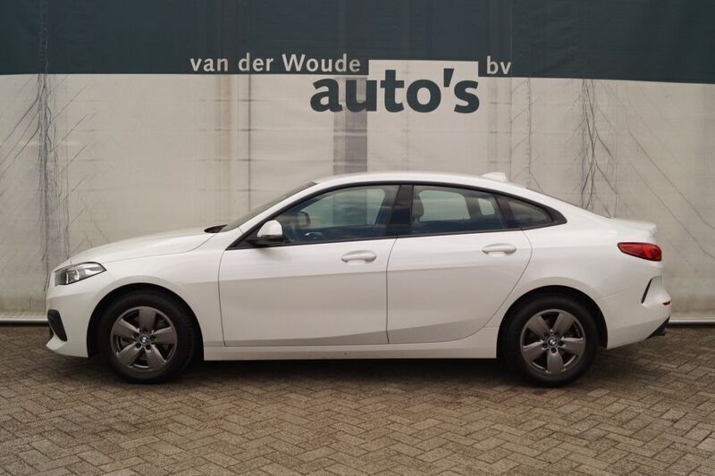 Weiß Gebraucht 2021 BMW 218 Executive Coupé | 21.441 € (Fairer Preis) - Bild 1/4