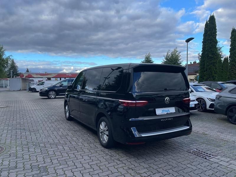 Second-hand VW Multivan Basis 204 CP (150 kW) 2022 Monovolum