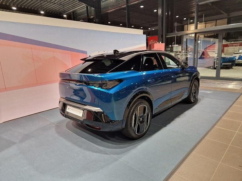 Neu Peugeot e-3008 GT 239 kW (325 PS) 2025 Blau SUV