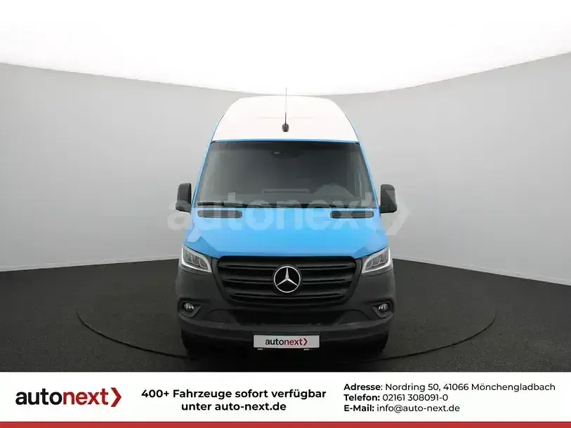 Używany Mercedes Sprinter 170 KM (125 kW) 2022 Niebieski Van