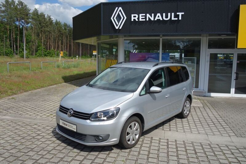 Silber Gebraucht 2011 VW Touran Comfortline Van / Kleinbus | 7.490 € (Fairer Preis) - Bild 1/4