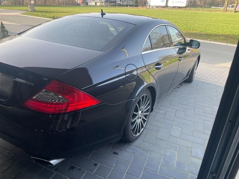Gebraucht Mercedes CLS320 224 PS (164 kW) 2008 Schwarz Coupé