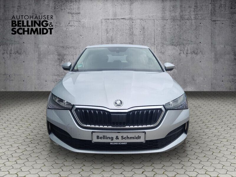 Używany Skoda Scala Active 95 KM (69 kW) 2023 Srebrny Hatchback