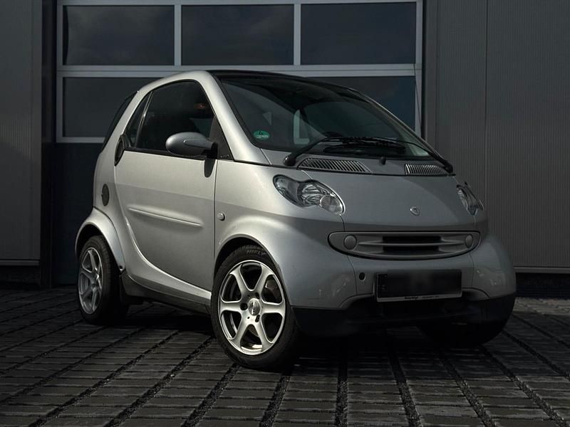 Silber Gebraucht 2006 Smart ForTwo Coupé Coupé | 2.200 € (Fairer Preis) - Bild 1/4