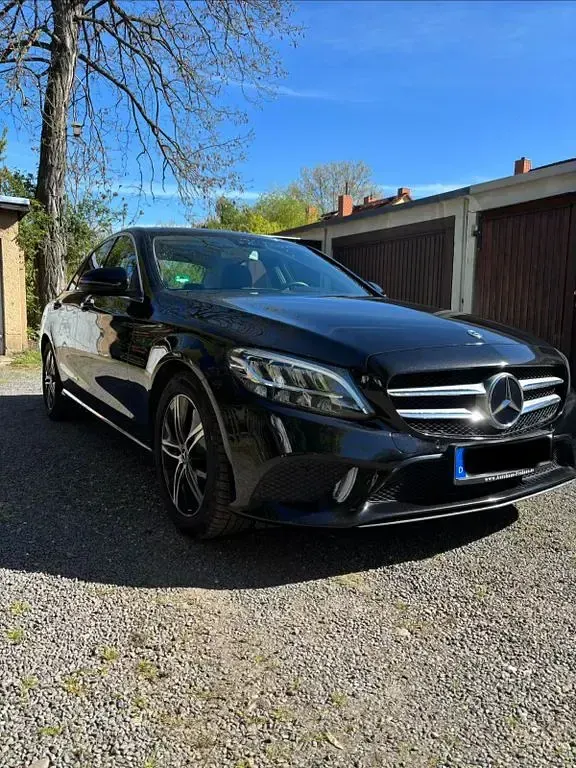 Gebraucht Mercedes C200 184 PS (135 kW) 2019 Schwarz Limousine