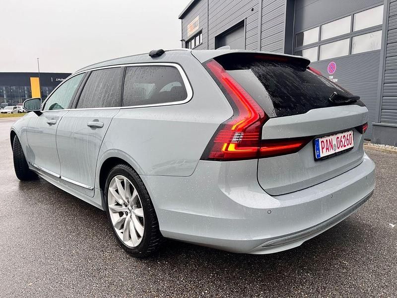 Gebraucht Volvo V90 Plus 197 PS (144 kW) 2023 Grau Kombi