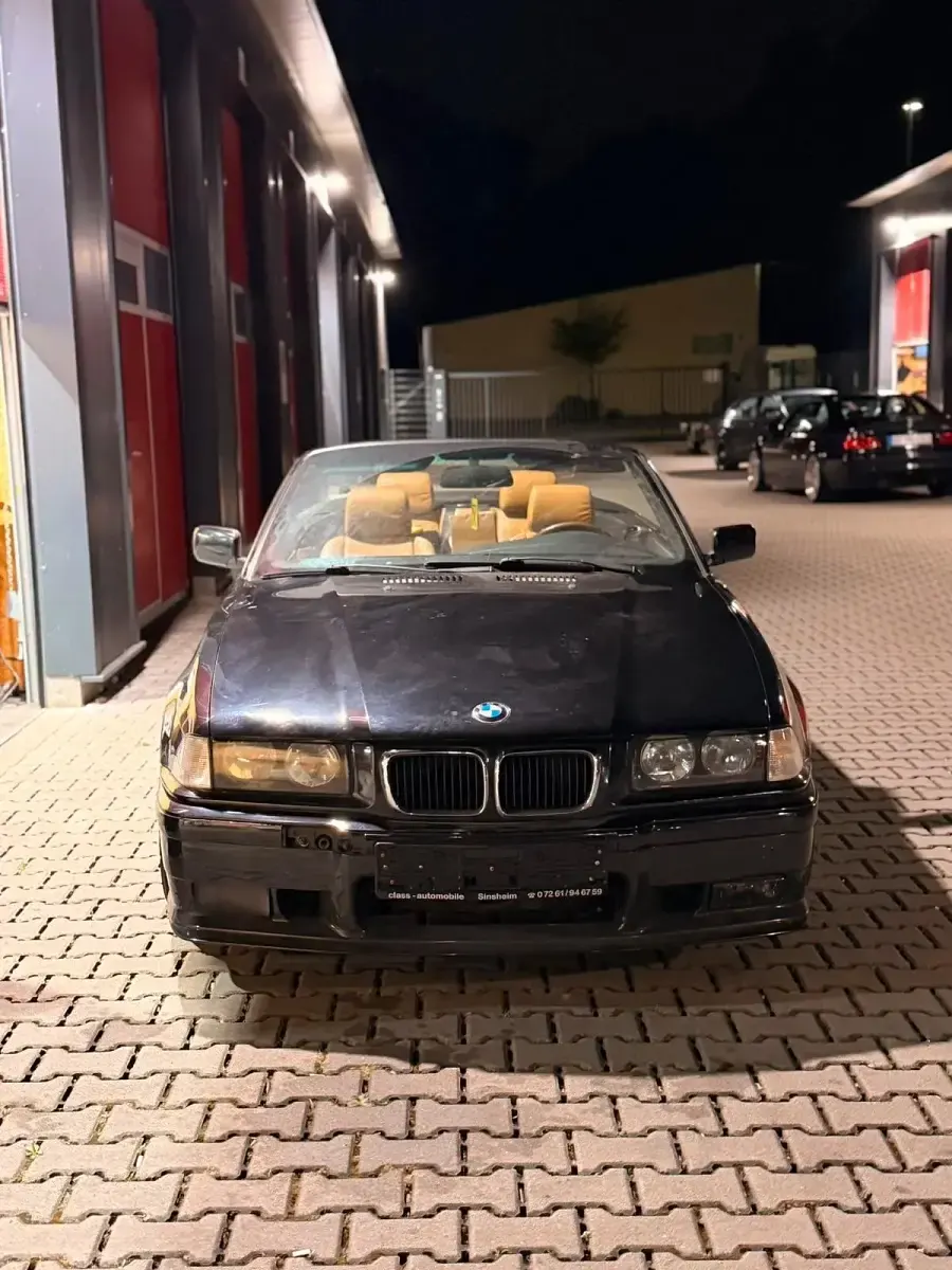 Gebraucht BMW 320 Cabriolet Basis 150 PS (110 kW) 1998 Schwarz Cabrio