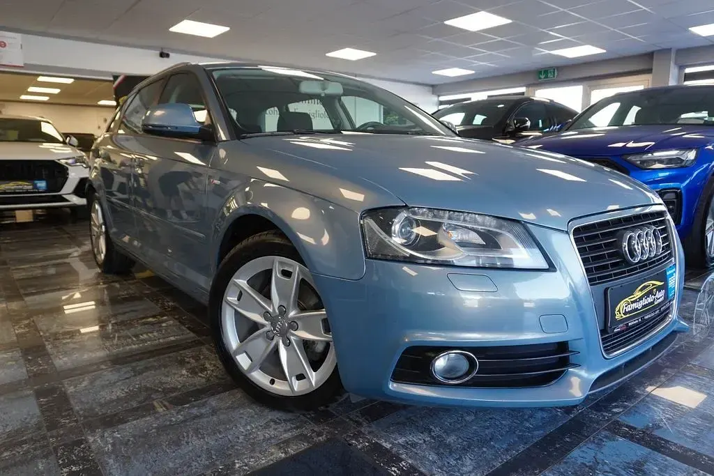 Gebraucht Audi A3 Ambition 125 PS (91 kW) 2009 Blau Kleinwagen