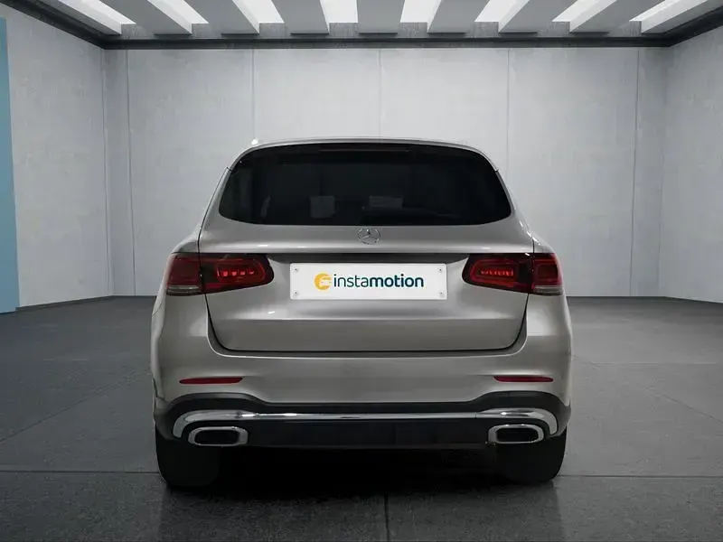 Gebraucht Mercedes GLC200 211 PS (155 kW) 2019 Silber SUV