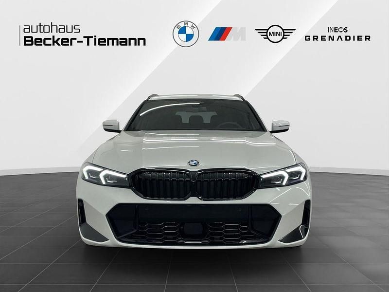 Neu BMW 320 Exclusive 190 PS (139 kW) 2025 Weiß Kombi