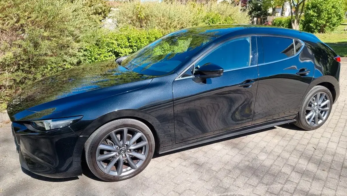 Gebraucht Mazda 3 Selection 122 PS (89 kW) 2021 Schwarz Limousine