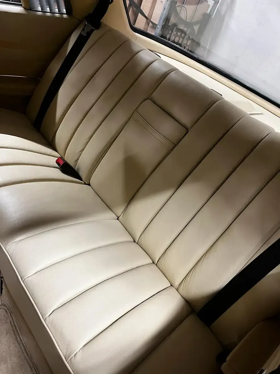 Gebraucht Mercedes SLC380 218 PS (160 kW) 1981 Rot Coupé