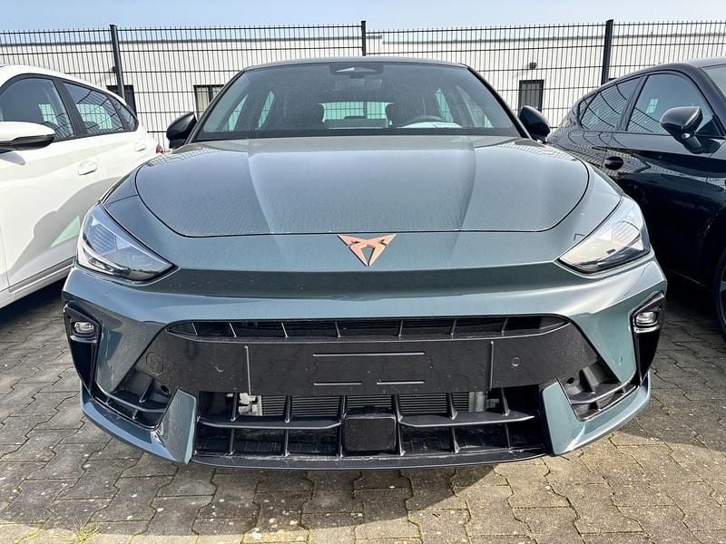 Neu Cupra Leon Basis 150 PS (110 kW) 2025 Unilackierung fjordblau Limousine