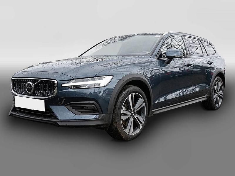 Gebraucht Volvo V60 CC Plus 197 PS (144 kW) 2024 Blau Kombi
