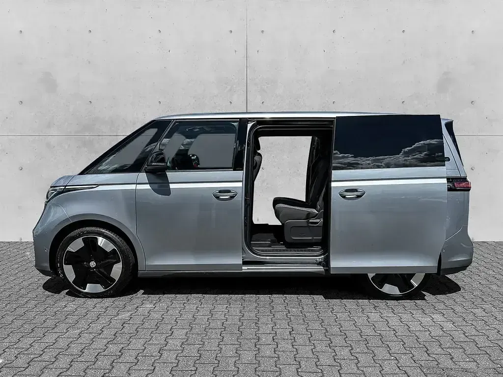 Gebraucht VW ID. Buzz Pro 110 kW (150 PS) 2024 Silber Van / Kleinbus