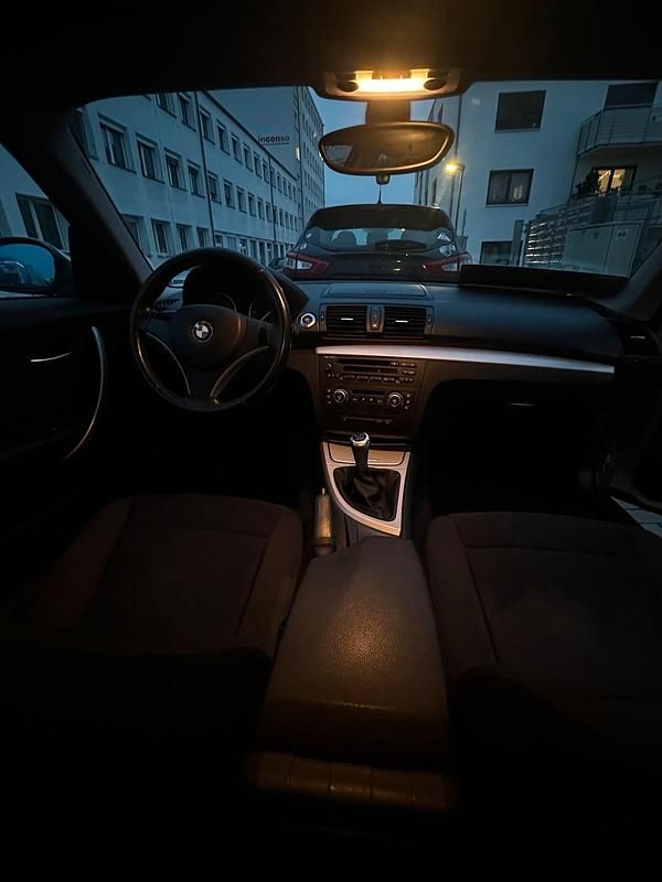 Gebraucht BMW 120 177 PS (130 kW) 2008 Grau Kleinwagen