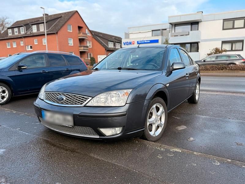 Gebraucht Ford Mondeo 145 PS (106 kW) 2006 Grau Limousine