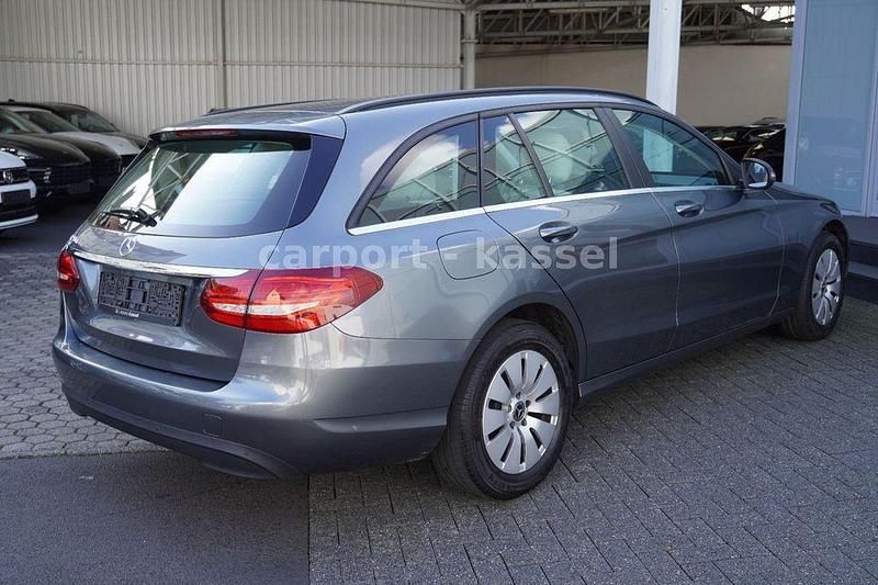Gebraucht Mercedes C250 204 PS (150 kW) 2017 Grau Kombi