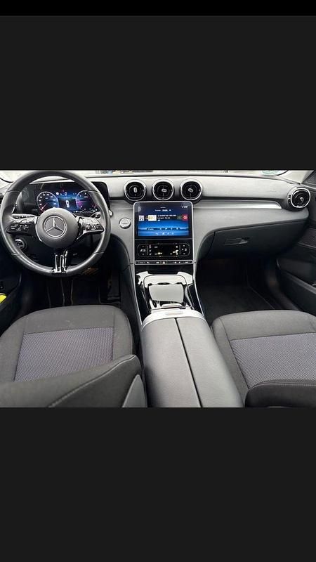 Gebraucht Mercedes C200 163 PS (119 kW) 2022 Weiß Kombi