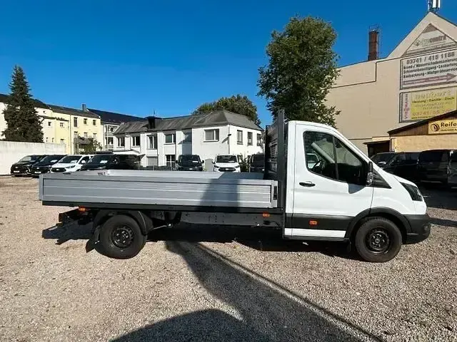 Gebraucht Ford Transit Trend 170 PS (125 kW) 2024 Weiß Van