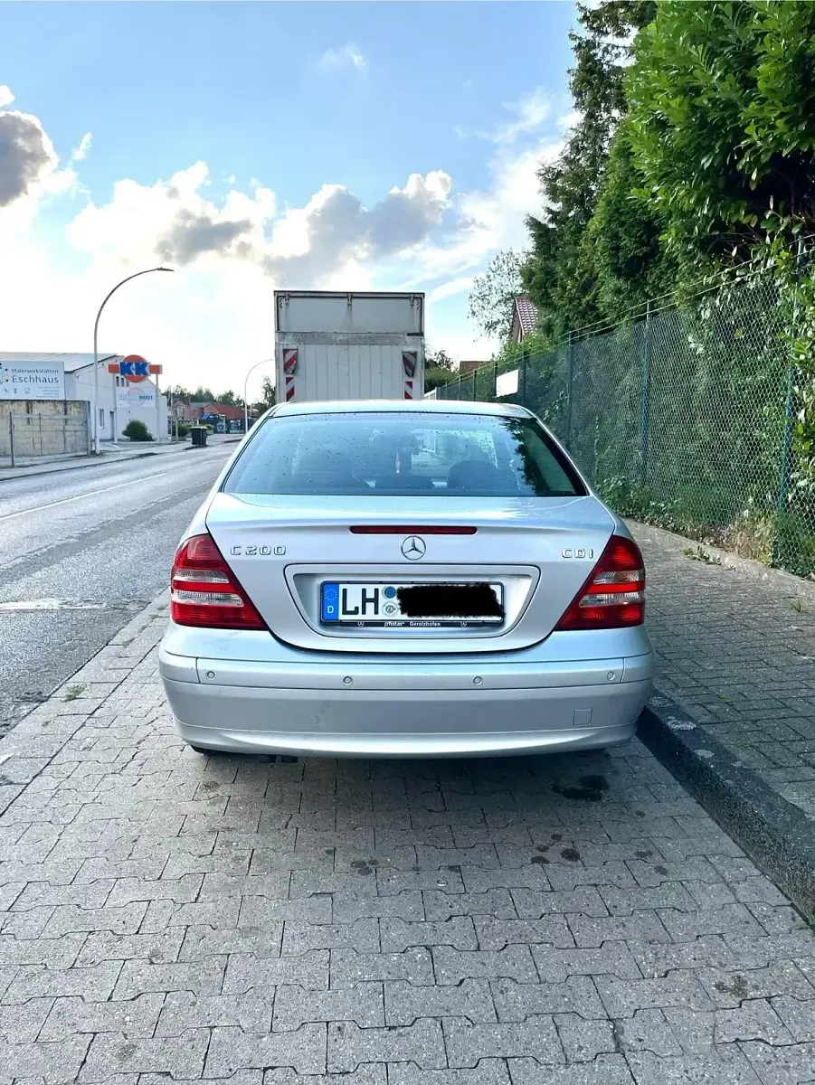 Gebraucht Mercedes C200 122 PS (89 kW) 2005 Silber Limousine