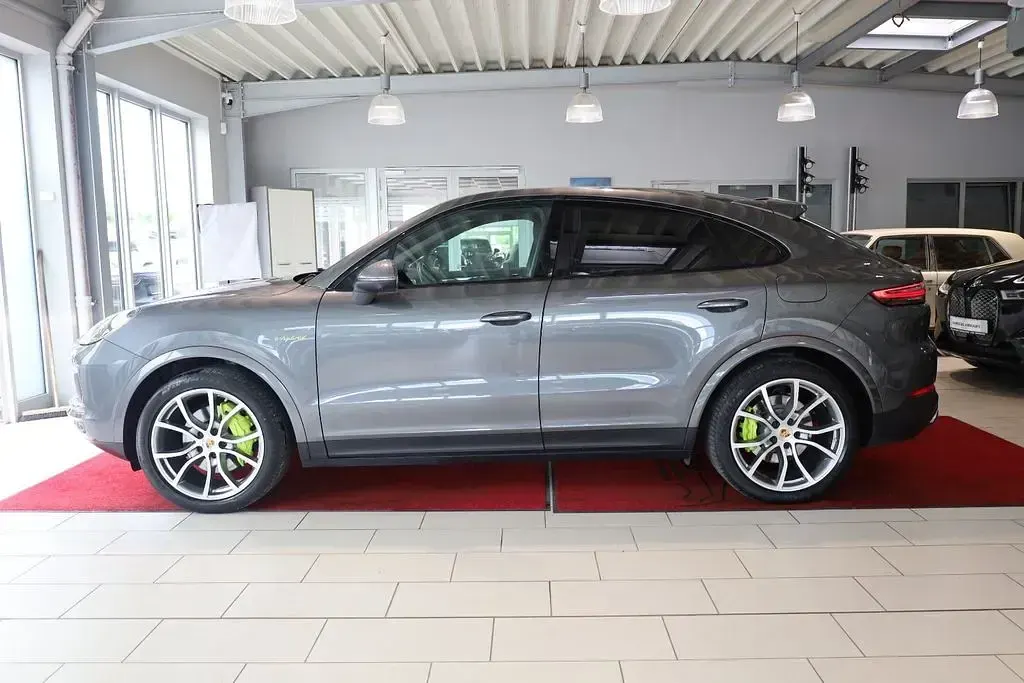 Gebraucht Porsche Cayenne E-Hybrid Coupe 462 PS (339 kW) 2021 Grau SUV