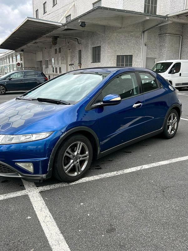 Gebraucht Honda Civic 100 PS (73 kW) 2011 Blau Limousine