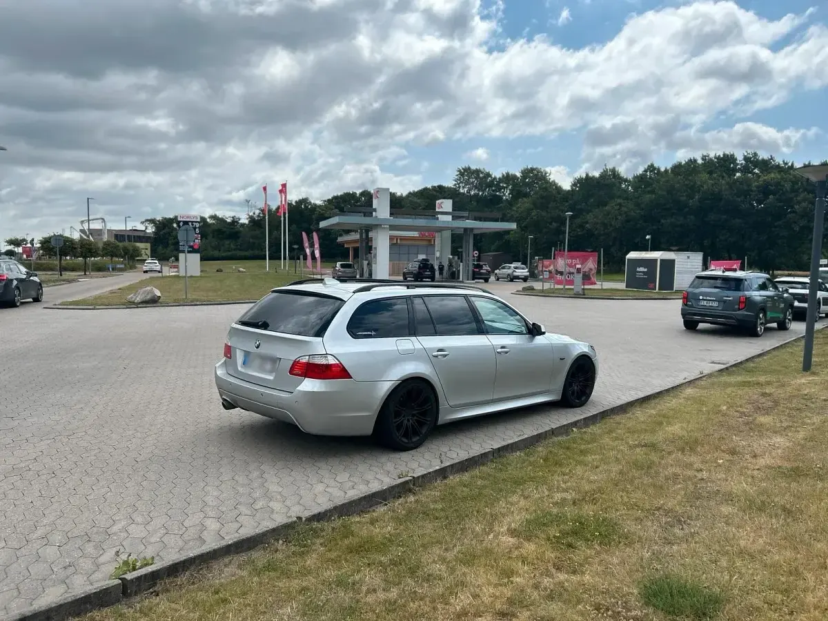 Gebraucht BMW 520 M Sport 177 PS (130 kW) 2010 Silber Kombi