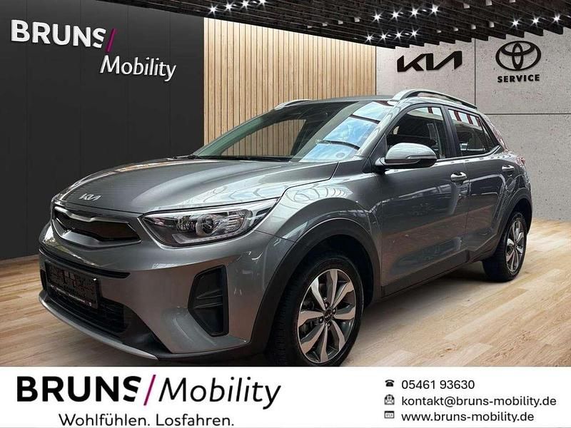 Blau Gebraucht 2025 Kia Stonic Vision SUV | 18.390 € (Guter Preis) - Bild 1/2