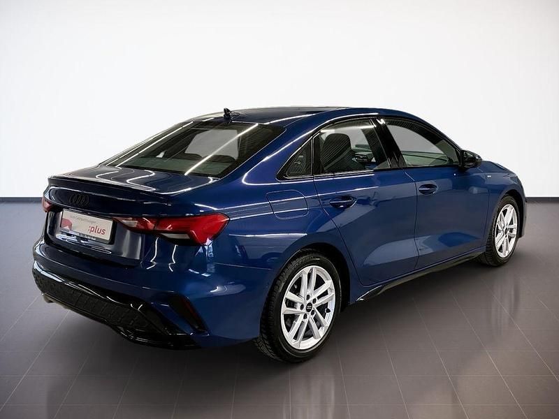 Second-hand Audi A3 S-Line 116 CP (85 kW) 2025 Albastru Berlinǎ