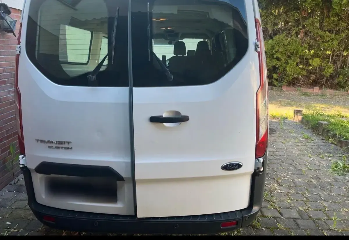 Gebraucht Ford Transit 131 PS (96 kW) 2017 Weiß Kombi